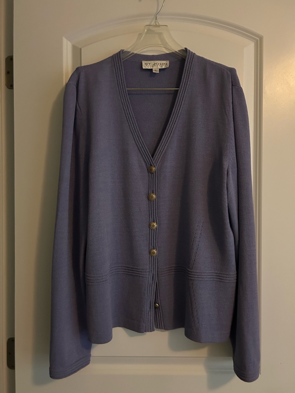 St. John Collection Lavender V-Neck Knit Button Cardigan Sweater/Jacket